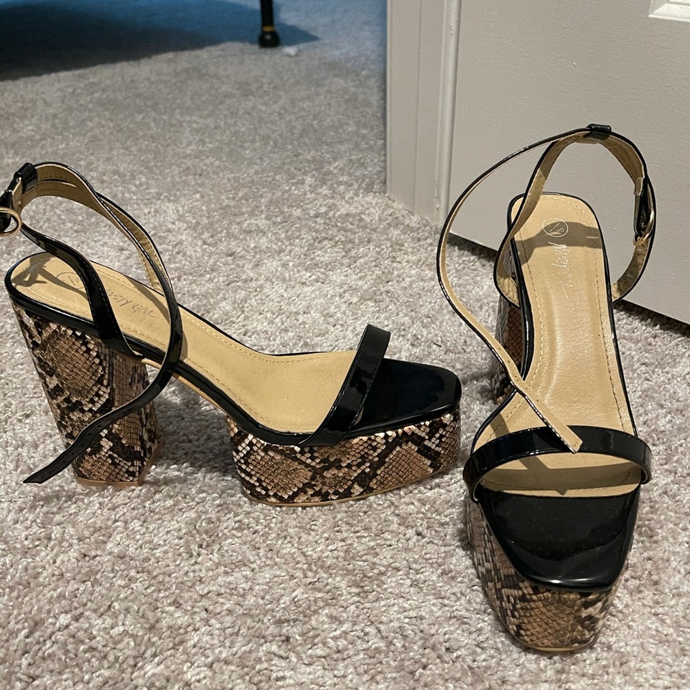 Never Worn Chunky Snakeskin Heel
